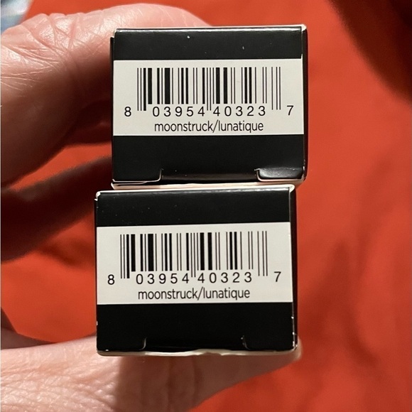 🌟HP🌟 QTY 2 ILLUMINATING Stick LOVE Glow Balm Avon MOONSTRUCK Discontinued!! - Picture 4 of 10